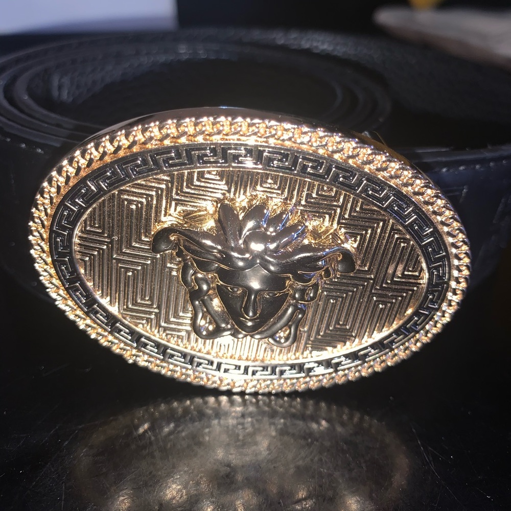 Black Versace belt